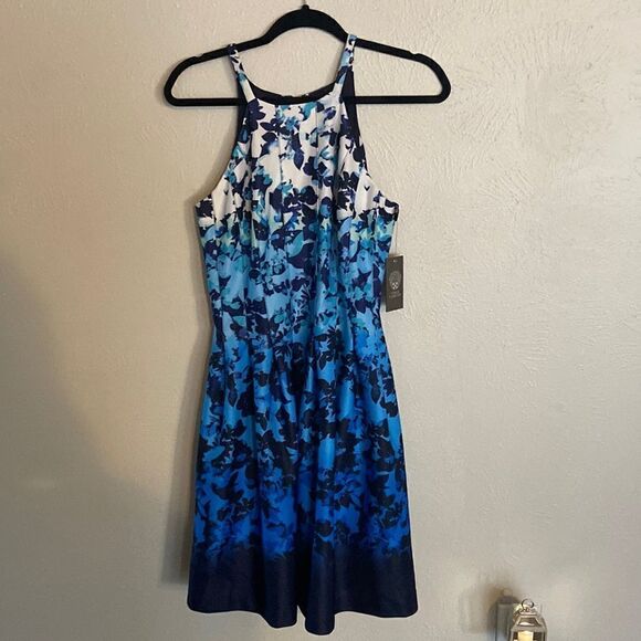 Vince Camuto sleeveless dress lined 3 tons of blue Sz8 NWT - Picture 1 of 11